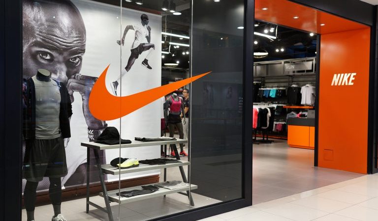 Sem experiência: Lojas Nike oferece nova oportunidade de emprego em POA